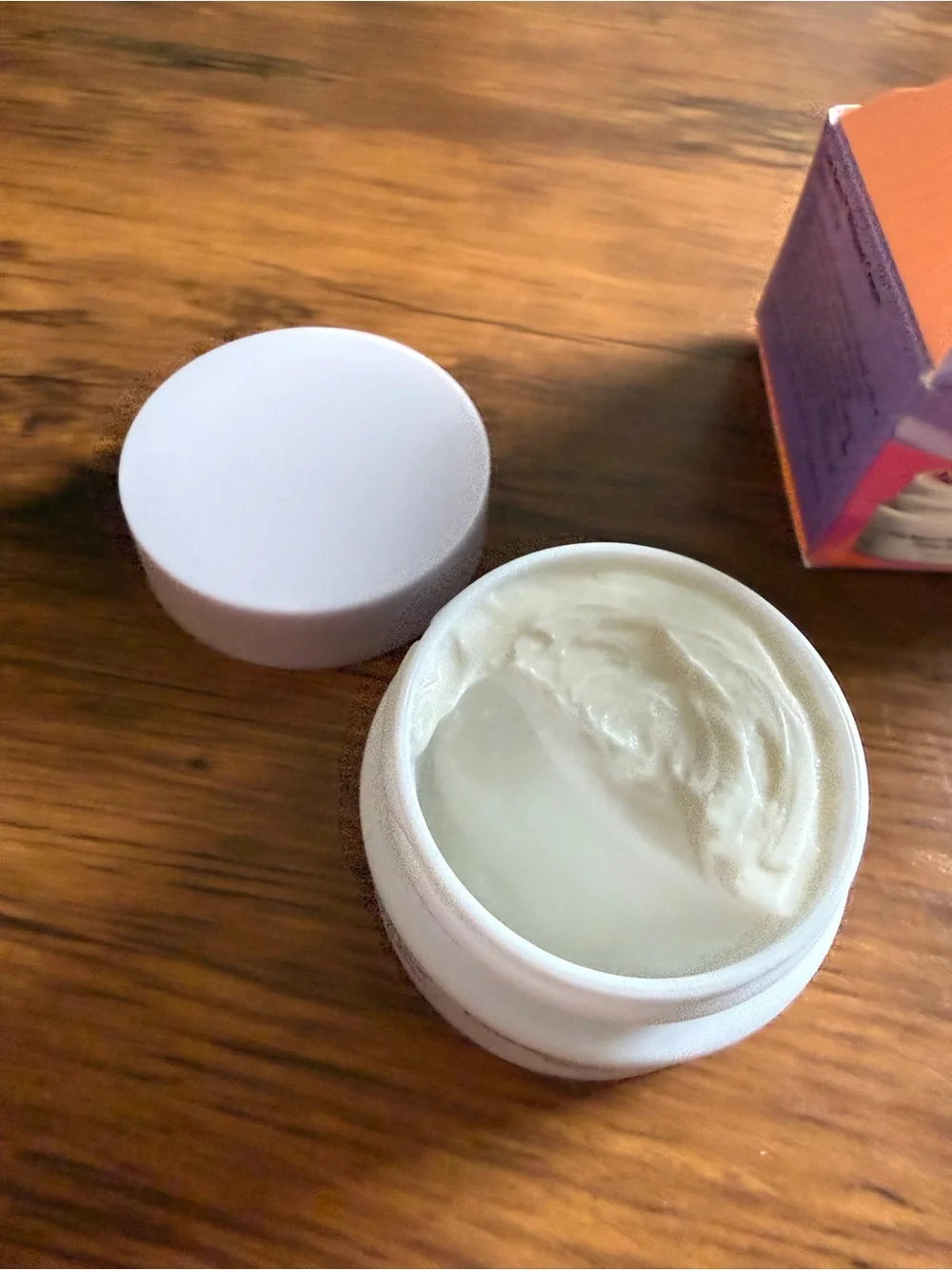 Lala Retro Whipped Cream - White